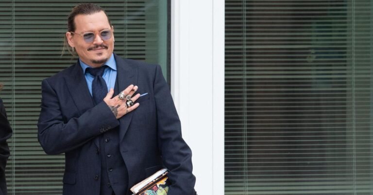 Johnny Depp and (déjà) romp with Joelle Rich, son of Britannique