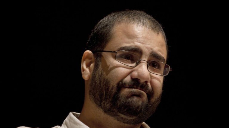 le détente Alaa Abdel-Fattah empêché de voir son avocat, l’inquietude s’accentue