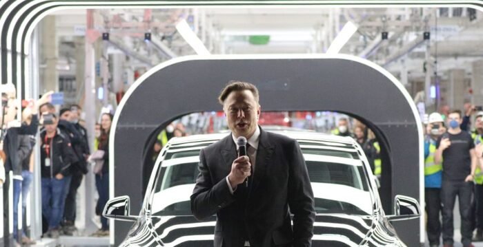 Car loans could be behind ‘biggest financial crisis ever’, says Elon Musk