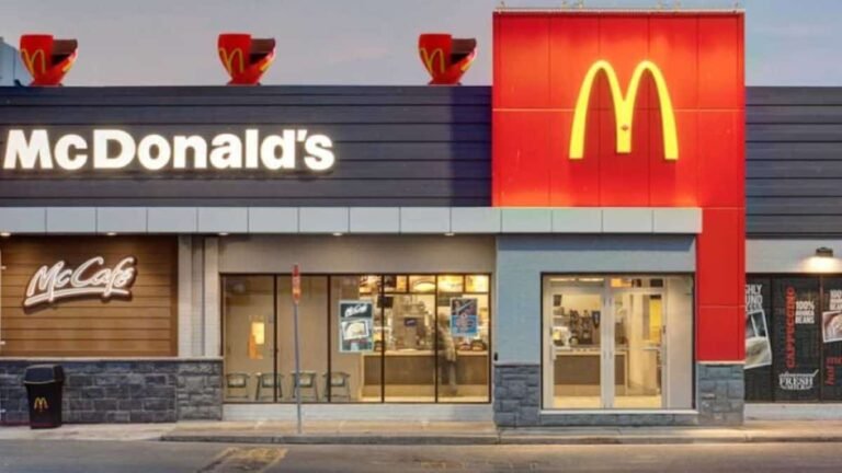 McDonald’s: When he wanted to taste his nuggets, this customer got a very bad surprise