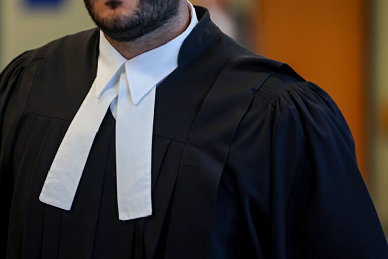 Montreal and Laval |  Des avocats de l’aide juridique renouvellent Leur mandat de Grève