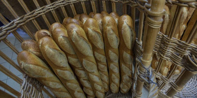 EXAMINATION.  Only 31% of the French are ready to pay 1.50 euros for a baguette