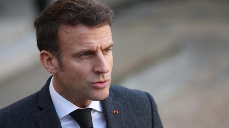L’avocat d’Emmanuel Macron Porte plainte contre une voyante d’Angers pour injure publicque