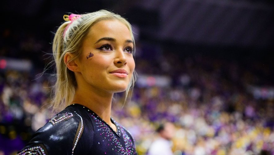 PORTRAIT. Gymnastics: Olivia Dunne, the busty American gymnast who is ...