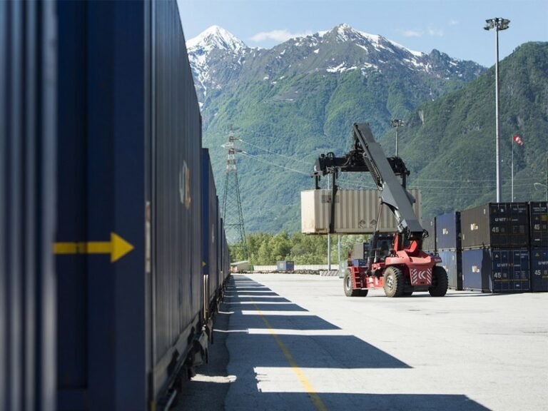 Reinsurance strengthens Swiss exports