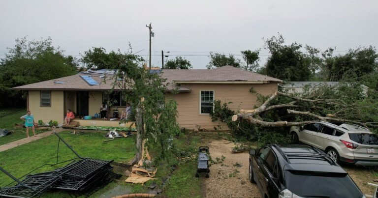 numerous tornadoes kill at least 14 people in the southern part of the country

