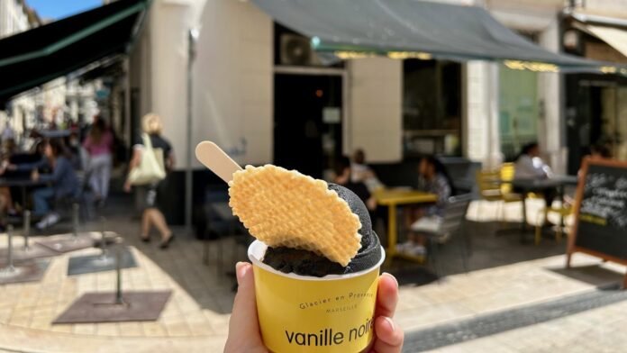 Marseille: The Vanille Noire ice cream parlor is established in the Opera district

