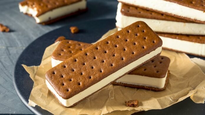 Ice cream sandwich put to the test

