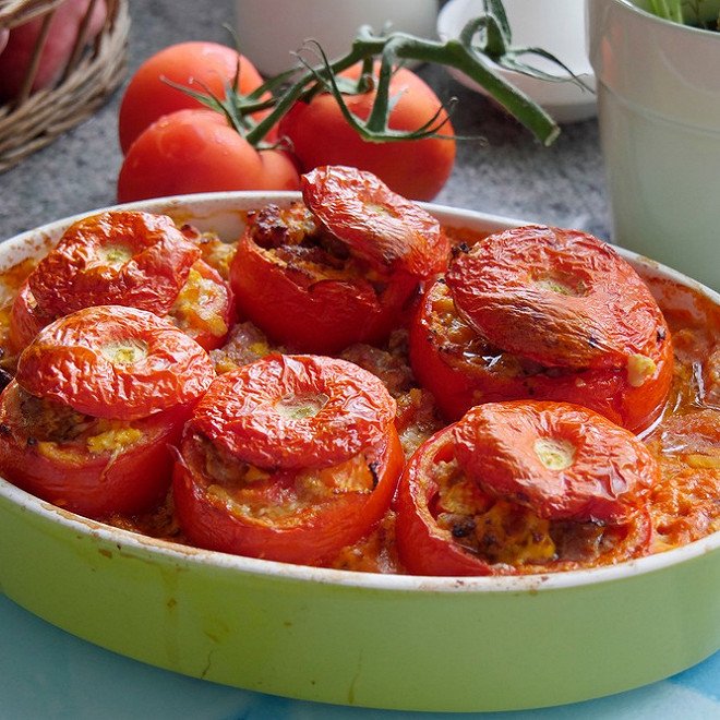 stuffed tomatoes 