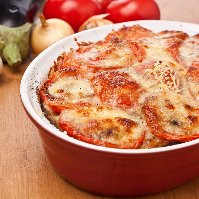 Aubergines, ground beef and feta gratin