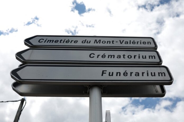 Contribution, waiting period, exclusion clauses: funeral insurance sellers promise to improve information for subscribers - 15/10/2024 at 11:45

